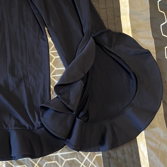 ✨Susana Monaco✨ NEW Navy Flare Leg Stretch Pants Size Small/4 Sample Piece Vacay - Picture 8 of 16